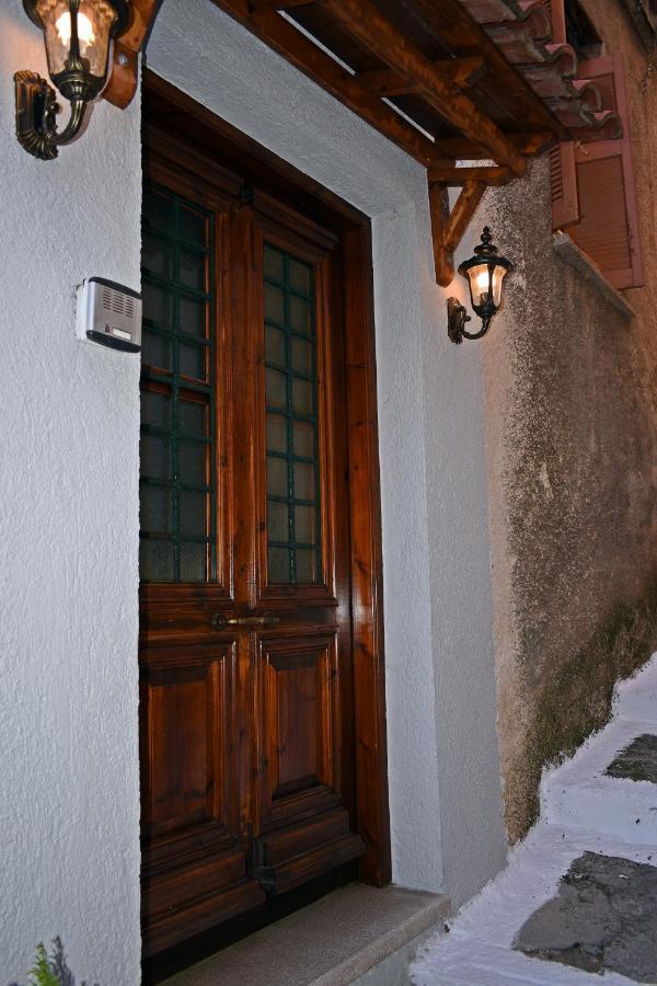 Dimos Suite Αράχωβα Εξωτερικό φωτογραφία